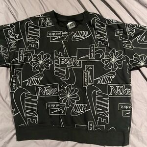 Nike sweater - never worn